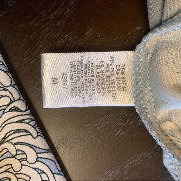 BCBGMaxAzria women’s Adele Wrap Floral Dress USA size Medium artsy boho coastal - Picture 4 of 16